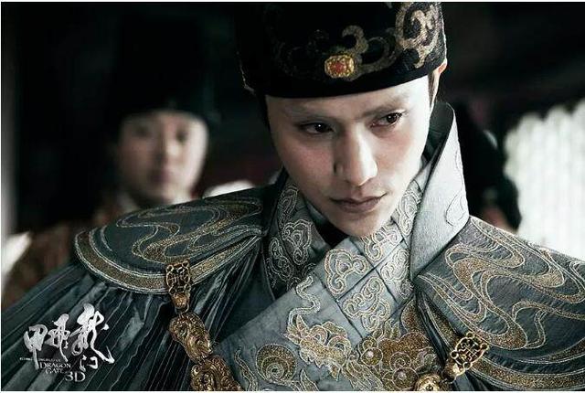 陈坤在龙门飞甲中扮的雨化田（龙门飞甲中陈坤及范晓萱的角色）(2)