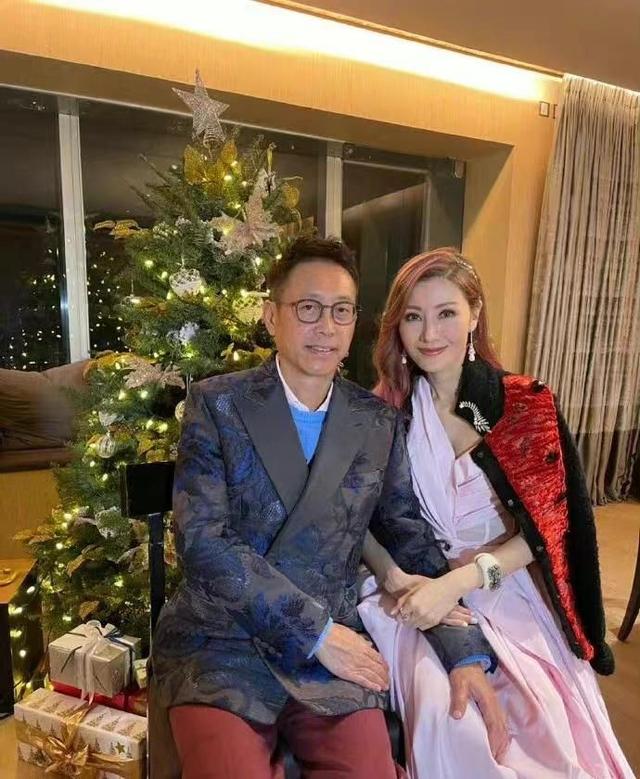 李嘉欣现在的身体状况（李嘉欣生病也不忘爱美本性）(4)