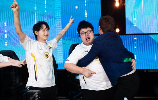 冬冠杯王者荣耀总决赛2022fmvp(狼队Fly获吉尼斯世界纪录认证)(5)