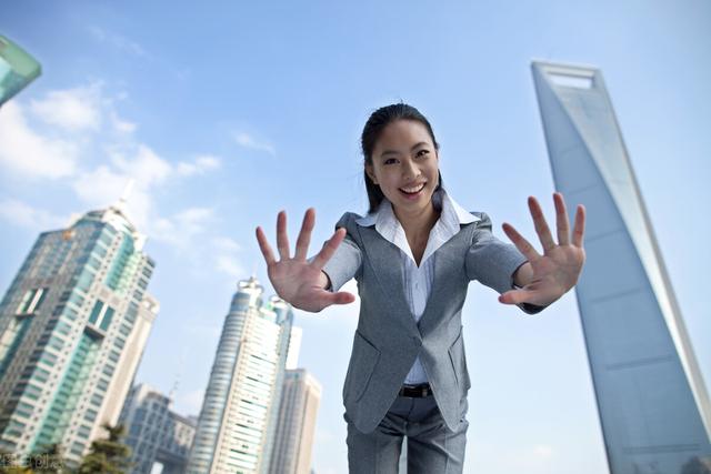 上海人对本地人的评价（何为上海人嘴里的）(4)