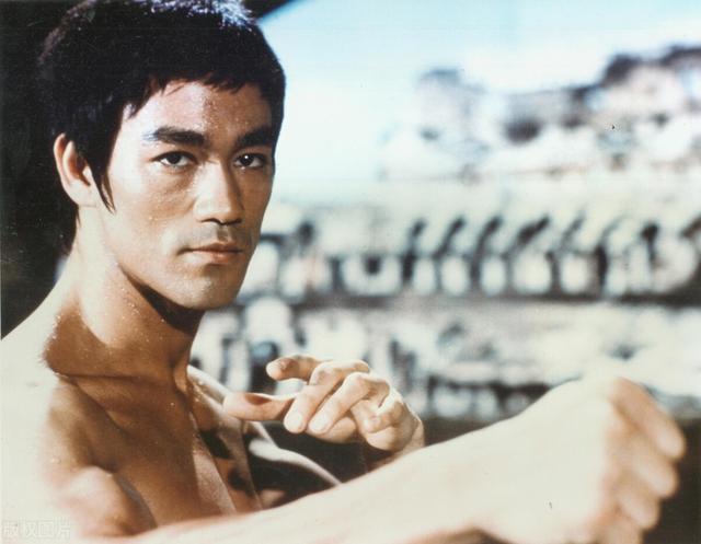 大揭秘李小龙截拳道（揭秘李小龙的死亡之谜）(3)
