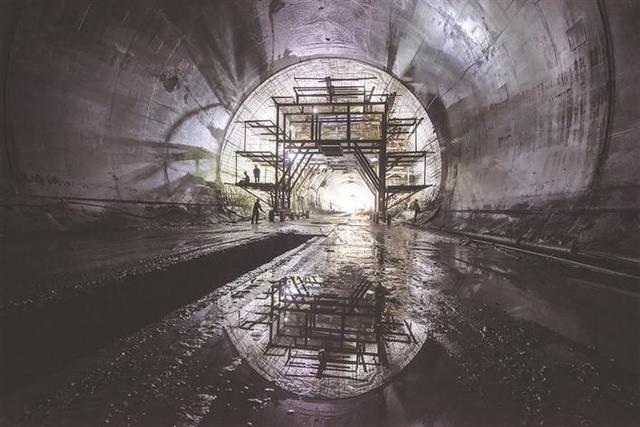 张吉怀高铁建设最新进展：张吉怀高铁开通(3)