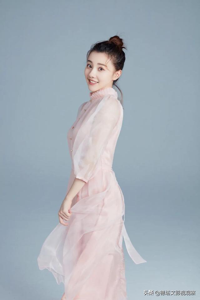 王鹤润个人简介（专访王鹤润表演路上）(2)