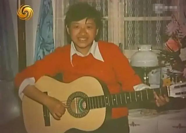 韩红悼念奶奶（父亲早逝母亲改嫁）(8)