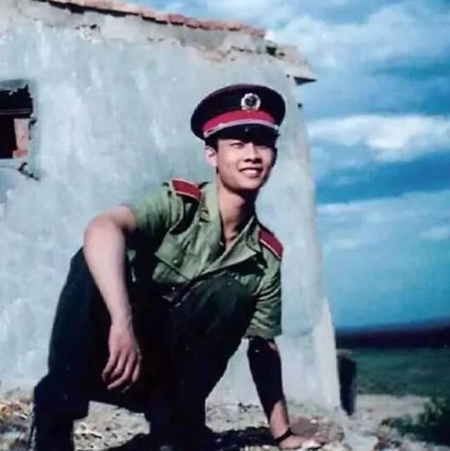 张译有几个妻子（娶二婚妻子还带娃）(4)