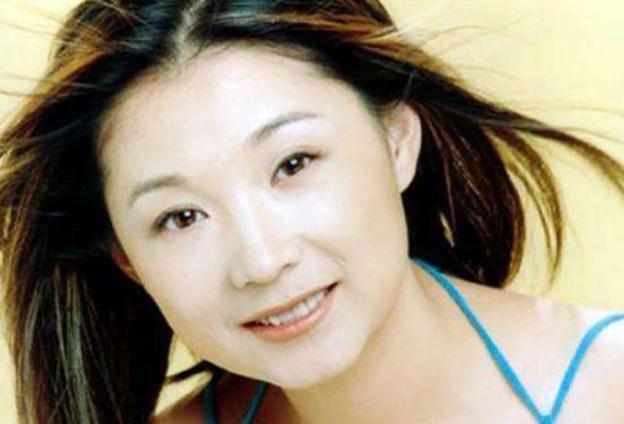 张译有几个妻子（娶二婚妻子还带娃）(13)