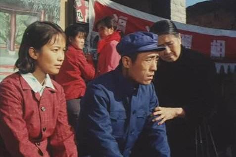 张丰毅的前妻吕丽萍（比起前夫张丰毅）(13)