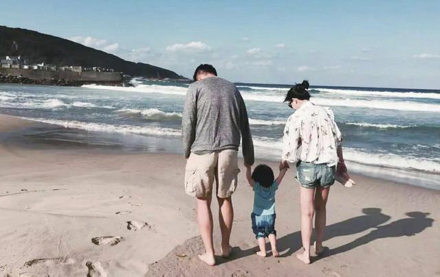 汪小菲深夜发文喊话大s（大S回应汪小菲出轨传闻）(5)