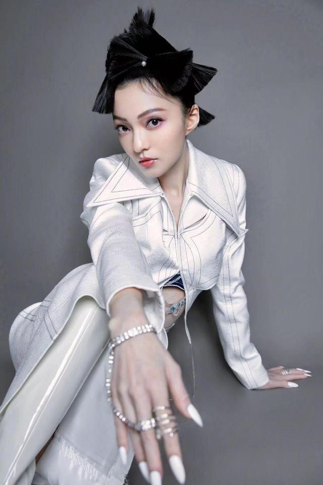 张韶涵现在跟她妈妈怎么样了（张韶涵首次提及）(6)