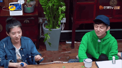 何蓝逗怼网友：情商低才是真硬伤(4)