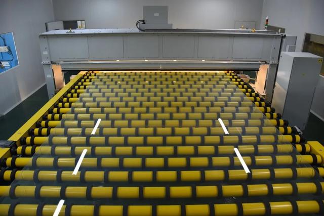 国产手机屏幕玻璃排行（这款摔不烂的手机屏幕玻璃）(3)