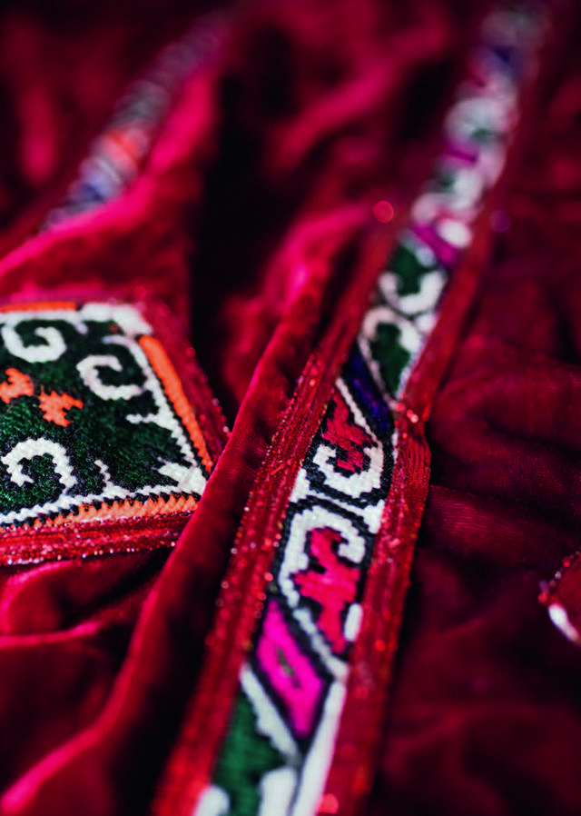 在你心里的颜色代表什么（在你眼里红色和白色象征着什么）(1)