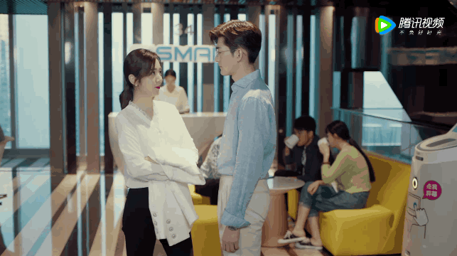 张翰新剧遭质疑（张翰新剧扯女主内衣带引不适）(1)