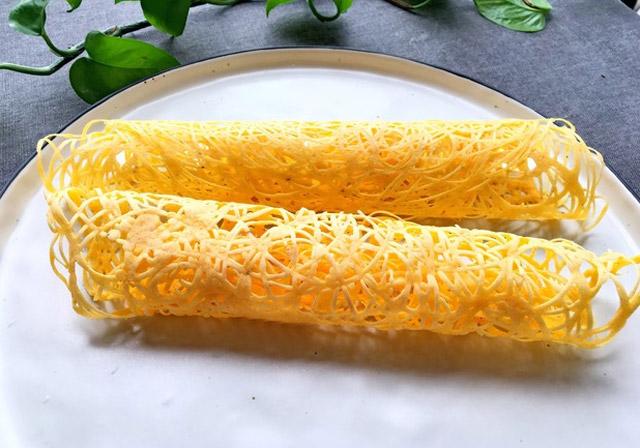 在家早餐鸡蛋饼如何制作（13种家常鸡蛋饼的做法）(2)