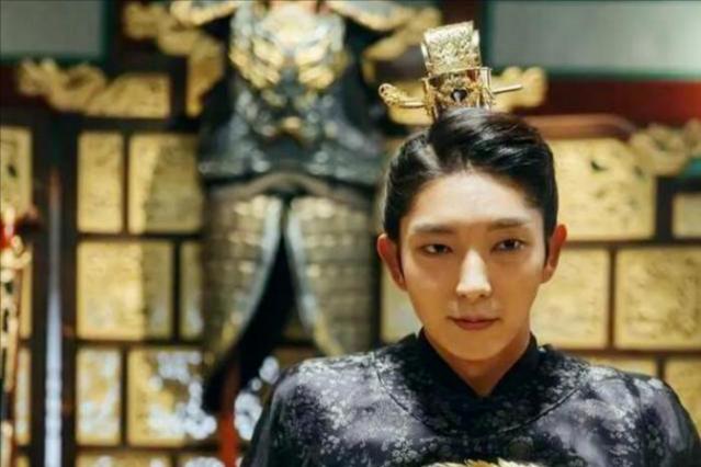 金喜善整过容吗（整容后遗症有多可怕）(6)