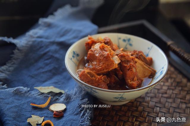 酱排骨的家常做法好吃又简单（家常酱排骨记住两个窍门）(7)
