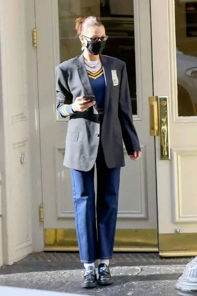 年轻人穿什么样毛衣（别再说穿毛衣土了）(3)