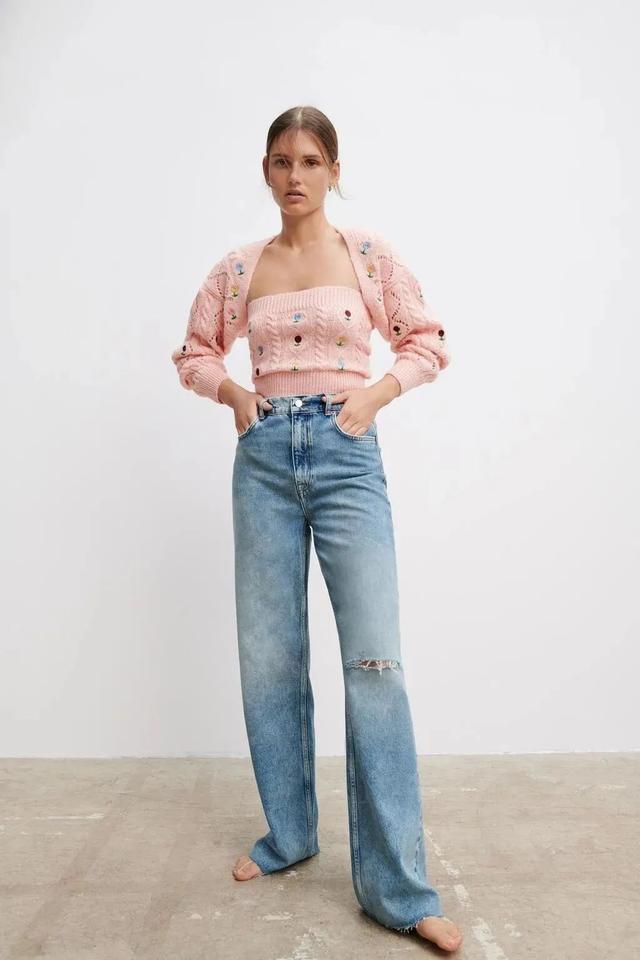 年轻人穿什么样毛衣（别再说穿毛衣土了）(41)