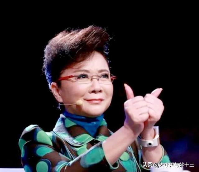 盘点春晚蔡明小品搞笑合集(比春晚好看蔡明从)(20)