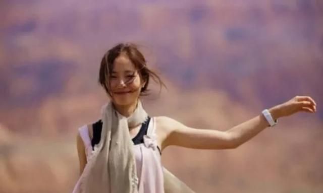 潇洒的意思，潇洒和洒脱是同个意思么。能解释两个什么意思么？图3