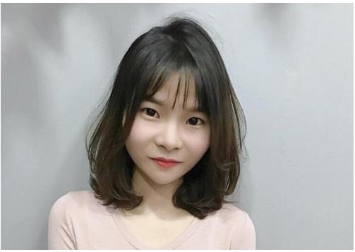 今年流行的中年短烫发（备受30岁女生好评的短烫发）(5)
