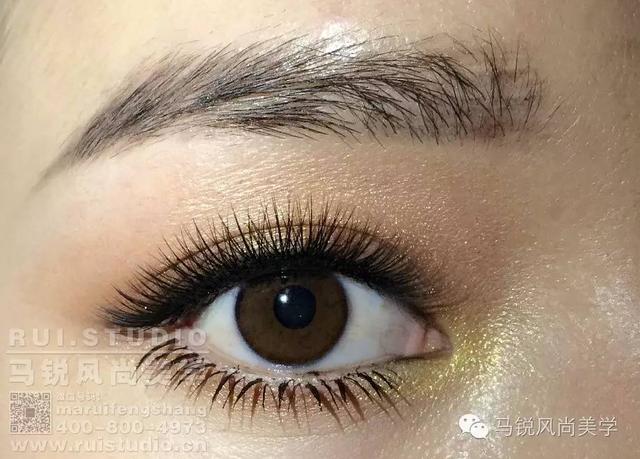 贴假睫毛详细教学既好看又结实（如何粘贴假睫毛）(10)