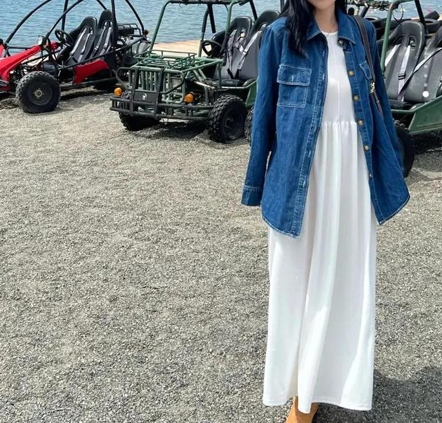 牛仔衣7个搭配技巧（牛仔衣还只知道披这穿）(1)