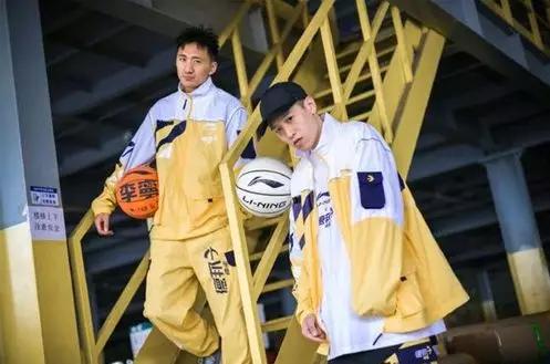 李宁新老logo（李宁换LOGO用回31年前的旧LOGO）(45)