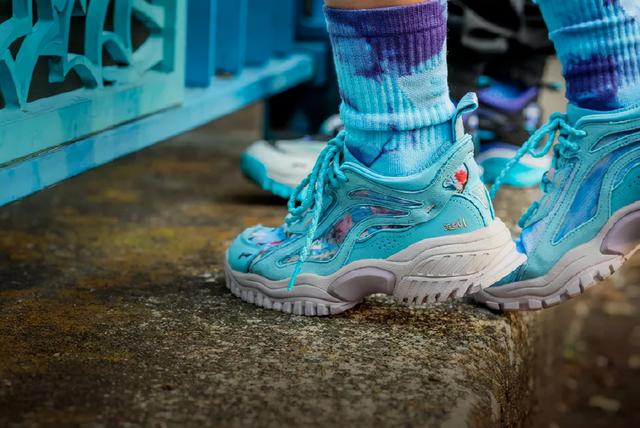 李宁新老logo（李宁换LOGO用回31年前的旧LOGO）(42)