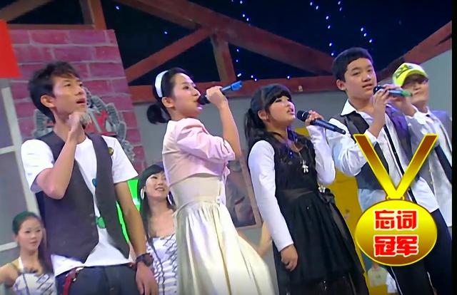 22岁尤浩然近况（曾经家喻户晓如今不如网红）(9)