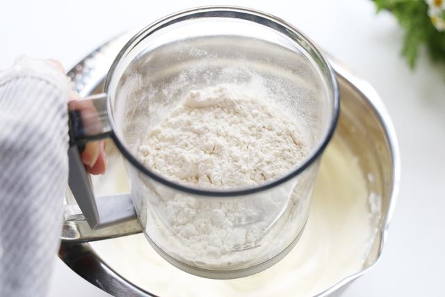 好吃颜值高四款杯子蛋糕（适合下午茶吃的杯子蛋糕）(8)