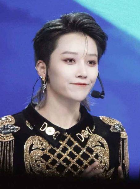 学会鞠婧祎的换头术（换头界8位女大佬）(27)