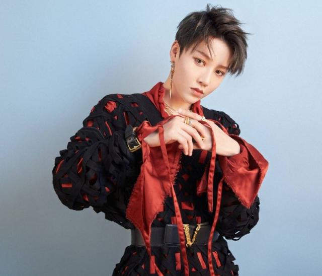 学会鞠婧祎的换头术（换头界8位女大佬）(30)