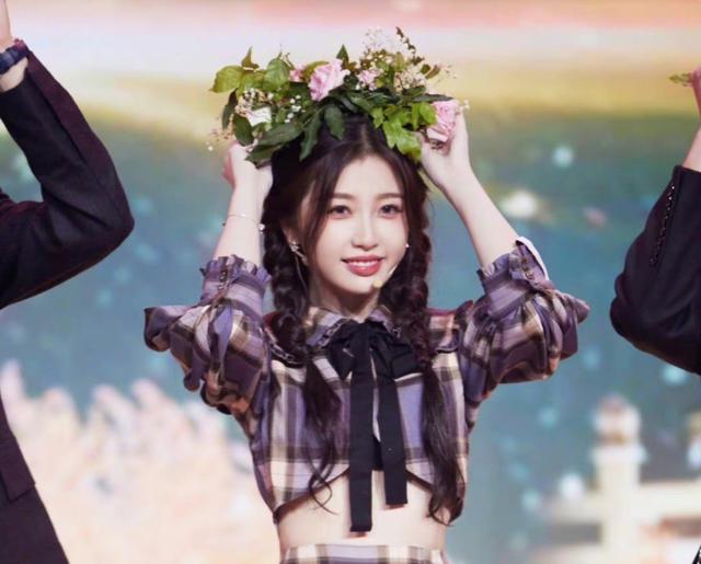 苍兰诀虞书欣什么时候上映（苍兰诀刚火出圈）(2)