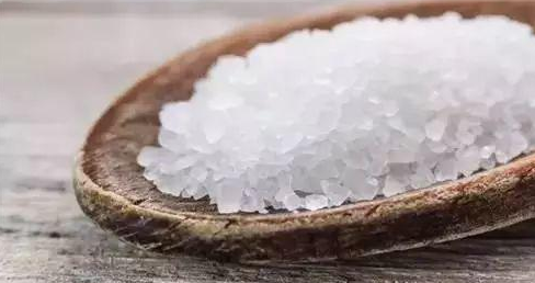 嗅盐是什么东西,举重运动员上场前闻的是什么东西图4