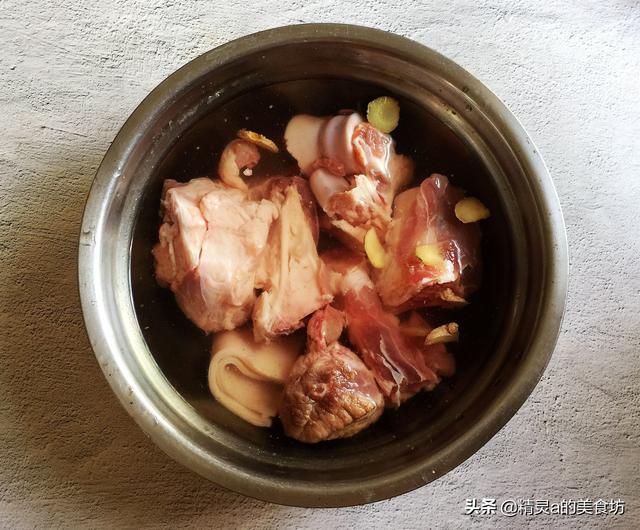 龙骨炖什么好吃有营养（一根龙骨再配上2样食材）(7)