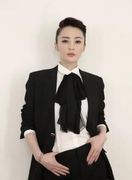 盘点娱乐圈90后当红的六位女明星（这6位来自重庆的女明星）(6)