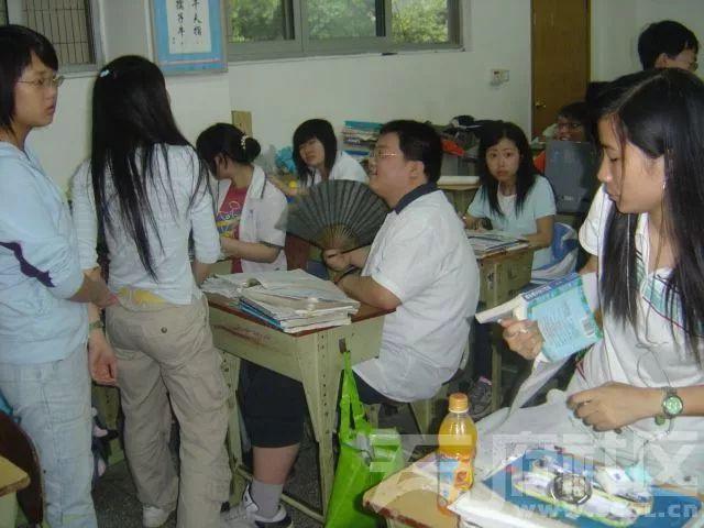 四川省师大附中高中部（怀念成了我对你最终的信仰）(6)