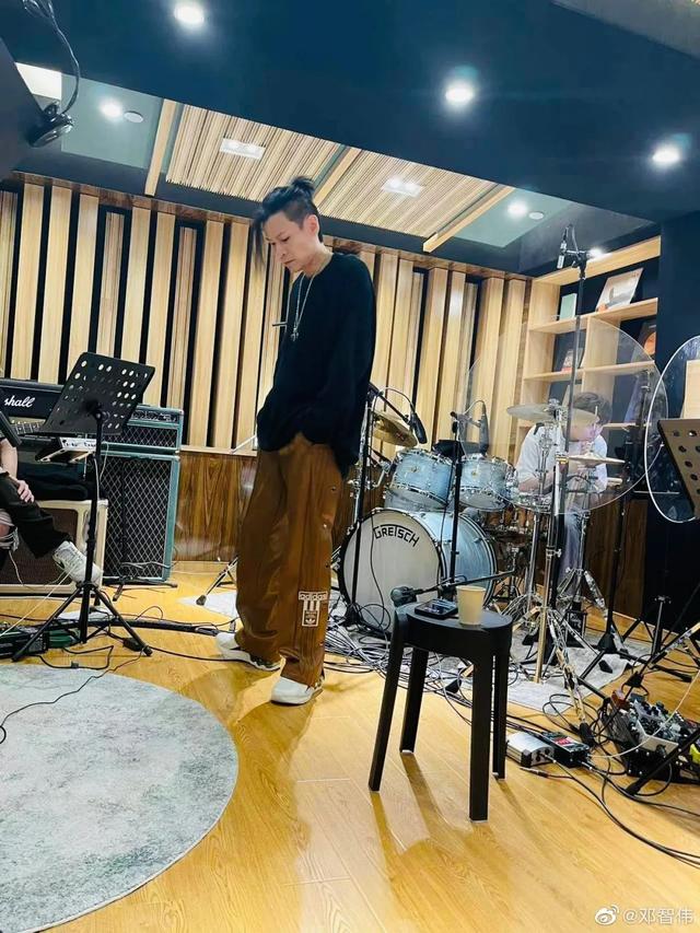 林峯徐子珊吴卓羲演唱会（林峯吴卓羲都输俾）(19)