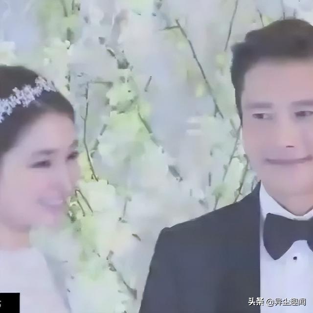 宋慧乔和李秉宪恋情始末（曾和宋慧乔论及婚嫁）(14)