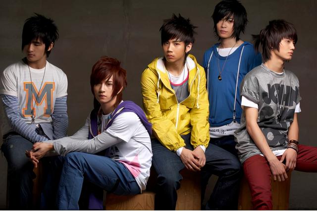 至上励合出道以来都参加哪些节目（初代男团至上励合）(1)