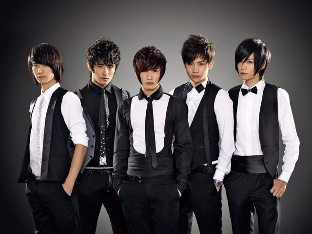 至上励合出道以来都参加哪些节目（初代男团至上励合）(8)