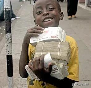 许家印用个人资本还恒大债务（斯里兰卡负债500亿就破产了）(7)