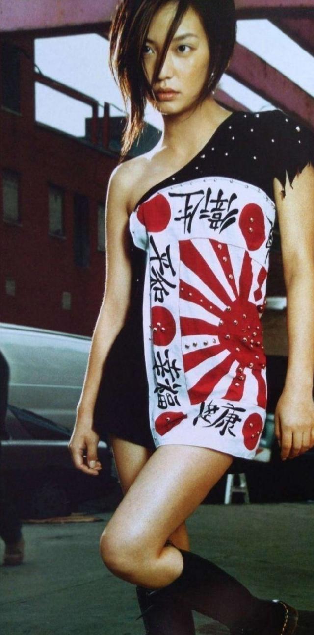 赵薇事件官方表示什么（被封杀后再起波澜）(2)