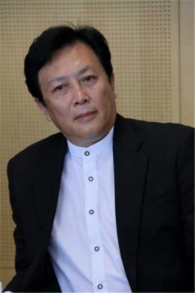 唐国强家里人什么国籍（唐国强妻子除夕夜自杀）(4)