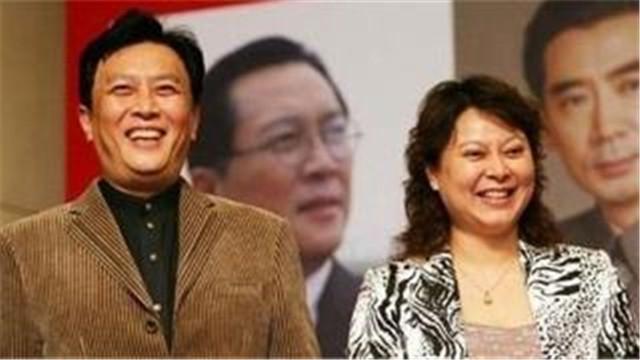 唐国强家里人什么国籍（唐国强妻子除夕夜自杀）(9)