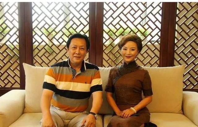 唐国强家里人什么国籍（唐国强妻子除夕夜自杀）(11)