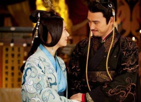 隋朝的张丽华到底是哪个的妃子（从灰姑娘逆袭成倾世皇妃的张丽华）(13)