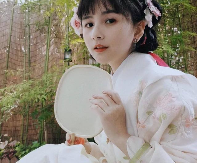 长歌行漫画人物简介（李长歌背后的女人）(20)