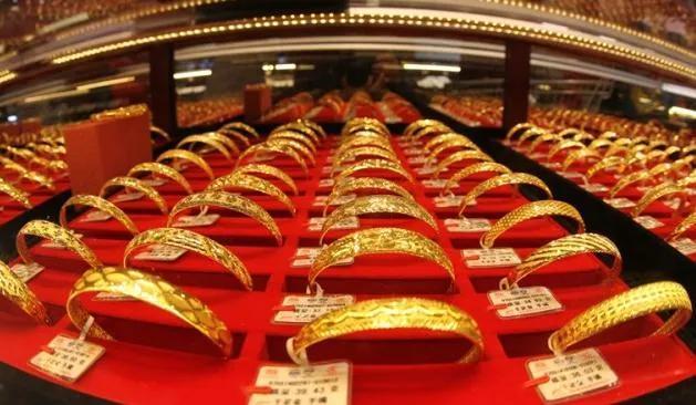 千足金和万足金有何不同（市场上足金千足金）(1)